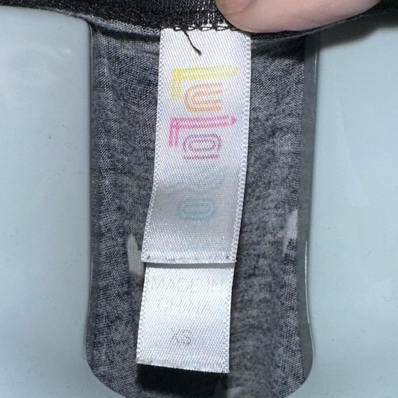 Lula Roe Black Star Print Women's Top - Picture 3 of 4